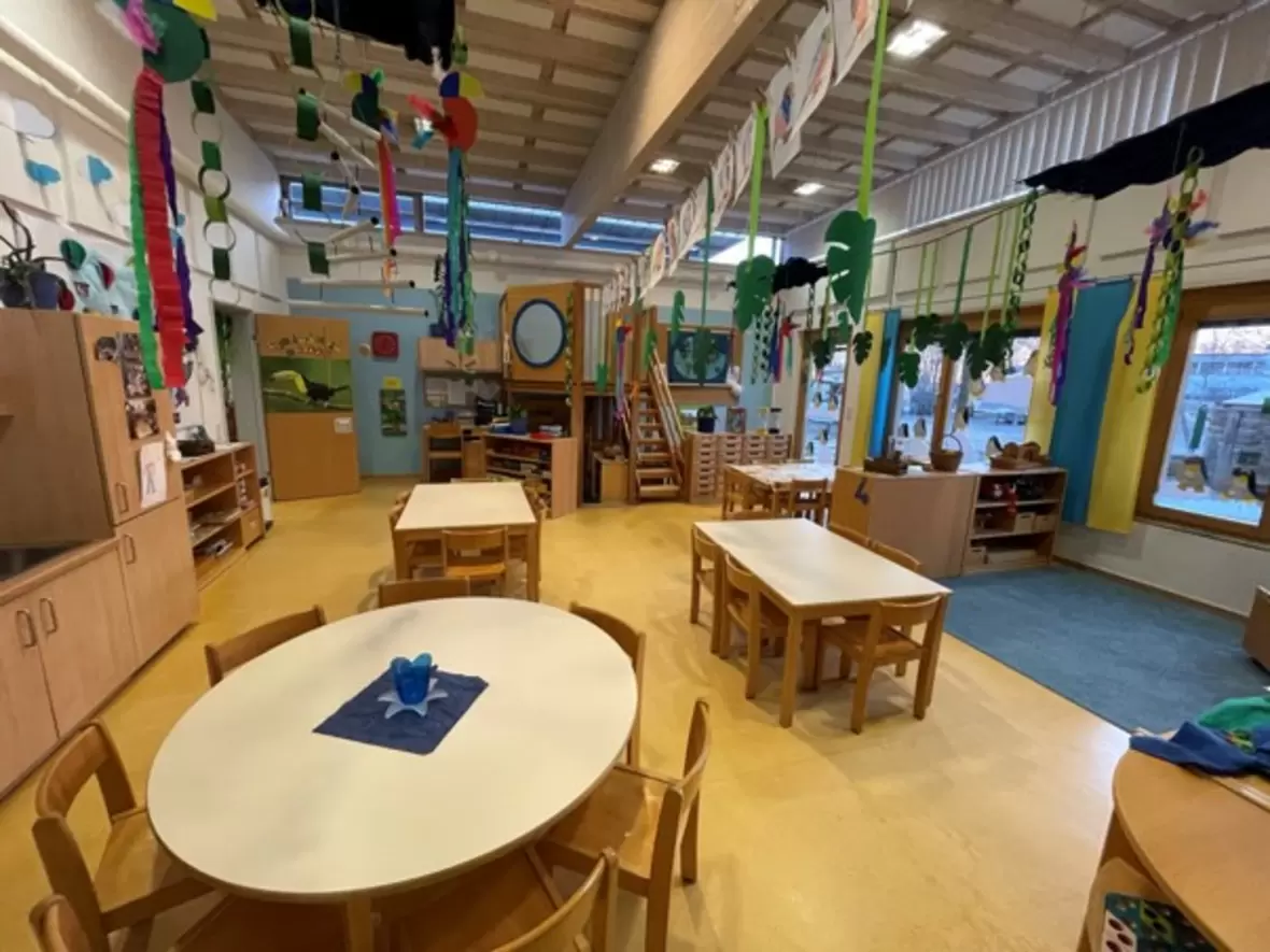 gruppenraum-regenbogengruppe